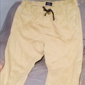 Men’s American Eagle khaki jogger pants